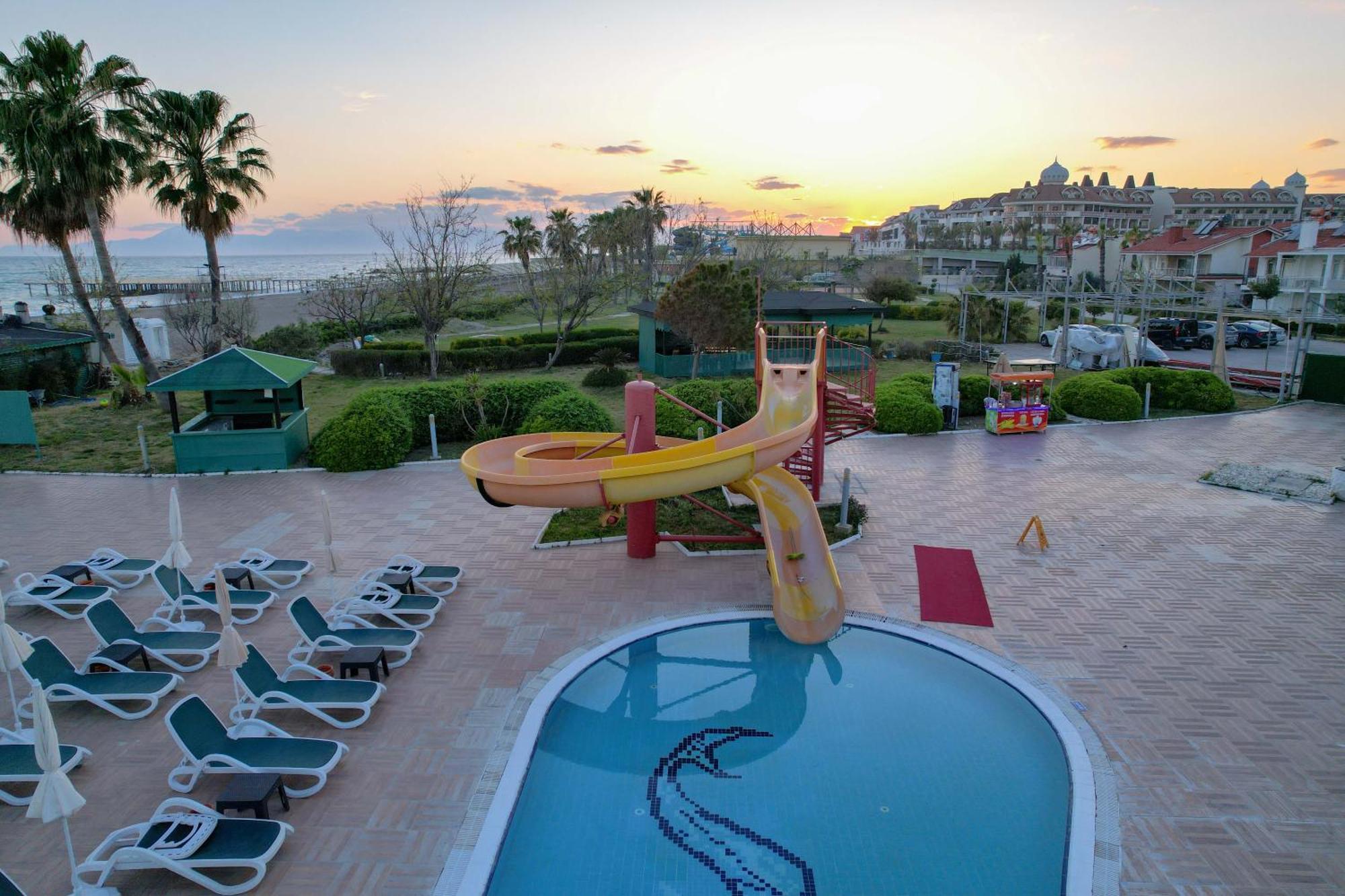Clover Magic Seagate Belek Hotel Antalya Bagian luar foto